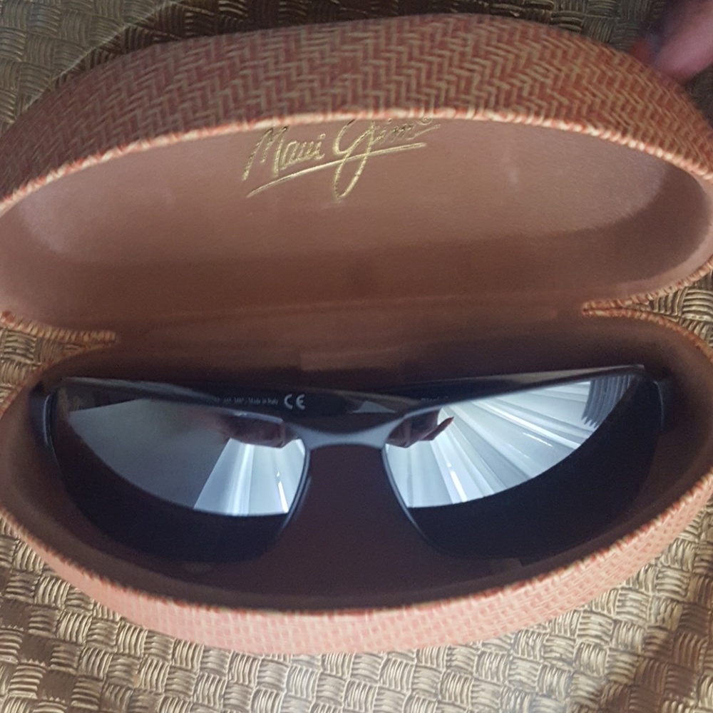 Sunglasses - Picture 2 of 4